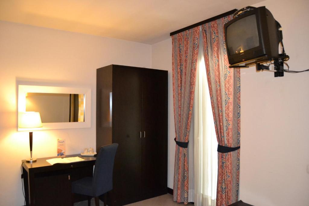 Hotel I' Fiorino Montelupo Fiorentino Habitación foto